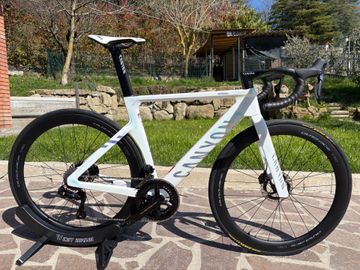 Gebrauchtes Canyon Aeroad CFR Di2 2025 2025 Road & Gravel, Weiß — Bild 11 von 12