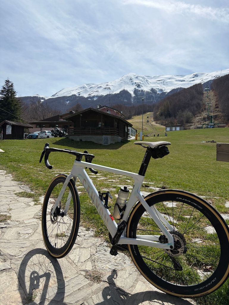 Gebrauchtes Canyon Aeroad CFR Di2 2025 2025 Road & Gravel, Weiß — Bild 8 von 12
