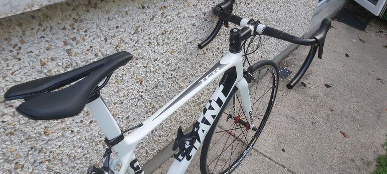 Giant TCR Advanced 2 2012 2012 Road & Gravel usato, Bianco — immagine 2 di 9