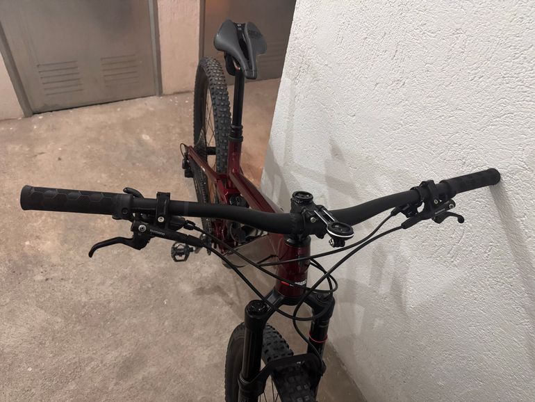 Brugt Trek Top Fuel 8 2023 2023 Mountainbike — billede 11 af 14