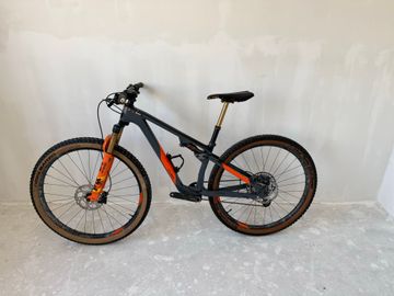 CUBE AMS 100 C:68 TM 29 2021 2021 MTB d'occasion