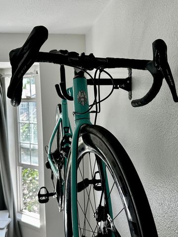 Used Bianchi Aria - 105 2022 2022 Road & Gravel, Blue — image 4 of 5