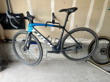 Used Trek Émonda SL 5 Disc 2022 2022 Road & Gravel