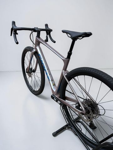Używany Giant Revolt Advanced 1 2024 2024 Road & Gravel — zdjęcie 5 z 7