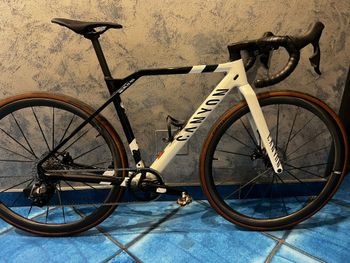Used Canyon Inflite CF SLX 7 2025 2025 Road & Gravel