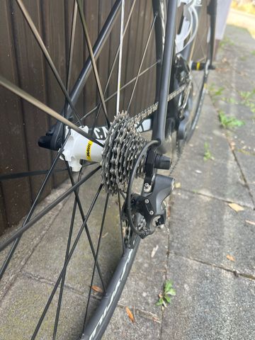 Canyon Ultimate Shimano Ultegra 2016 Road & Gravel usato, Nero — immagine 8 di 16