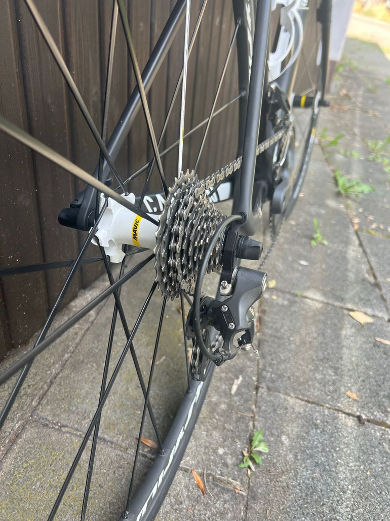 Brugt Canyon Ultimate Shimano Ultegra 2016 Road & Gravel — billede 8 af 16