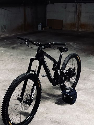 Propain Tyee CF 27.5 Start 2022 2022 Mountainbike d'occasion — image 2 sur 9