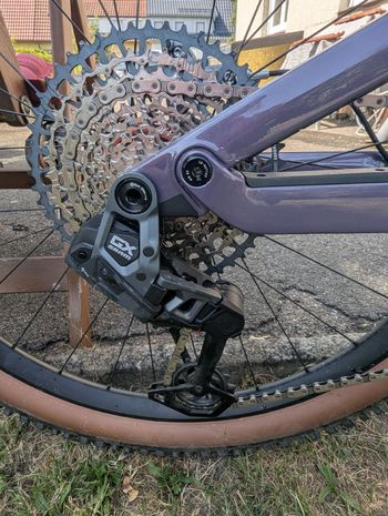 Gebrauchtes Canyon Neuron CF 8 2025 2025 Mountainbike, Violett — Bild 9 von 14