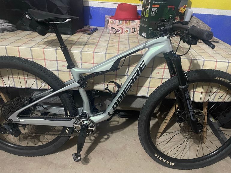 Gebrauchtes Lapierre XRM 6.9 2023 2023 Mountainbike, Hellgrau, 29 — Bild 3 von 6