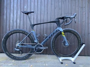 Scott Foil Premium 2018, Custom Aufbau 2018 Road & Gravel usato
