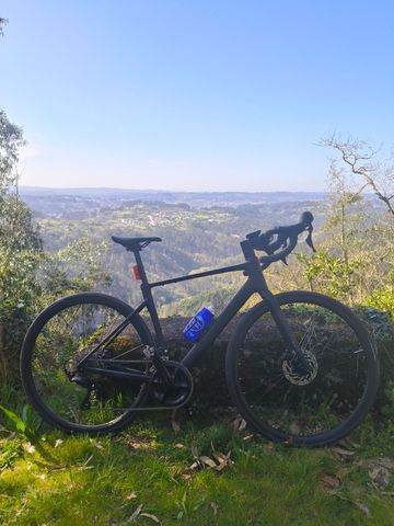 Brugt CUBE ATTAIN C:62, RACE 2026 2026 Road & Gravel — billede 2 af 10