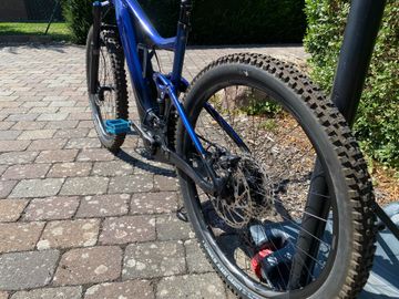 Giant Trance Shimano Deore XT 2021 Mountainbike de segunda mano, Azul — imagen 2 de 12