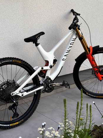 Used Canyon Sender CF 9.0 2020 Frameset 2020 Mountainbike, White, 27.5 — image 4 of 5