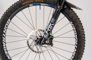 Used Trek Slash 8 2022 2022 Mountainbike, Blue, 29 — image 2 of 9