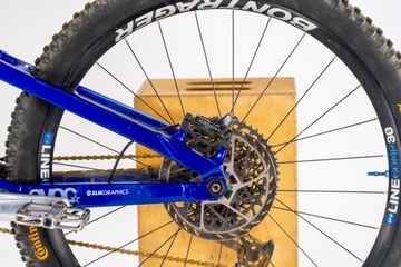 Used Trek Slash 8 2022 2022 Mountainbike, Blue, 29 — image 3 of 9