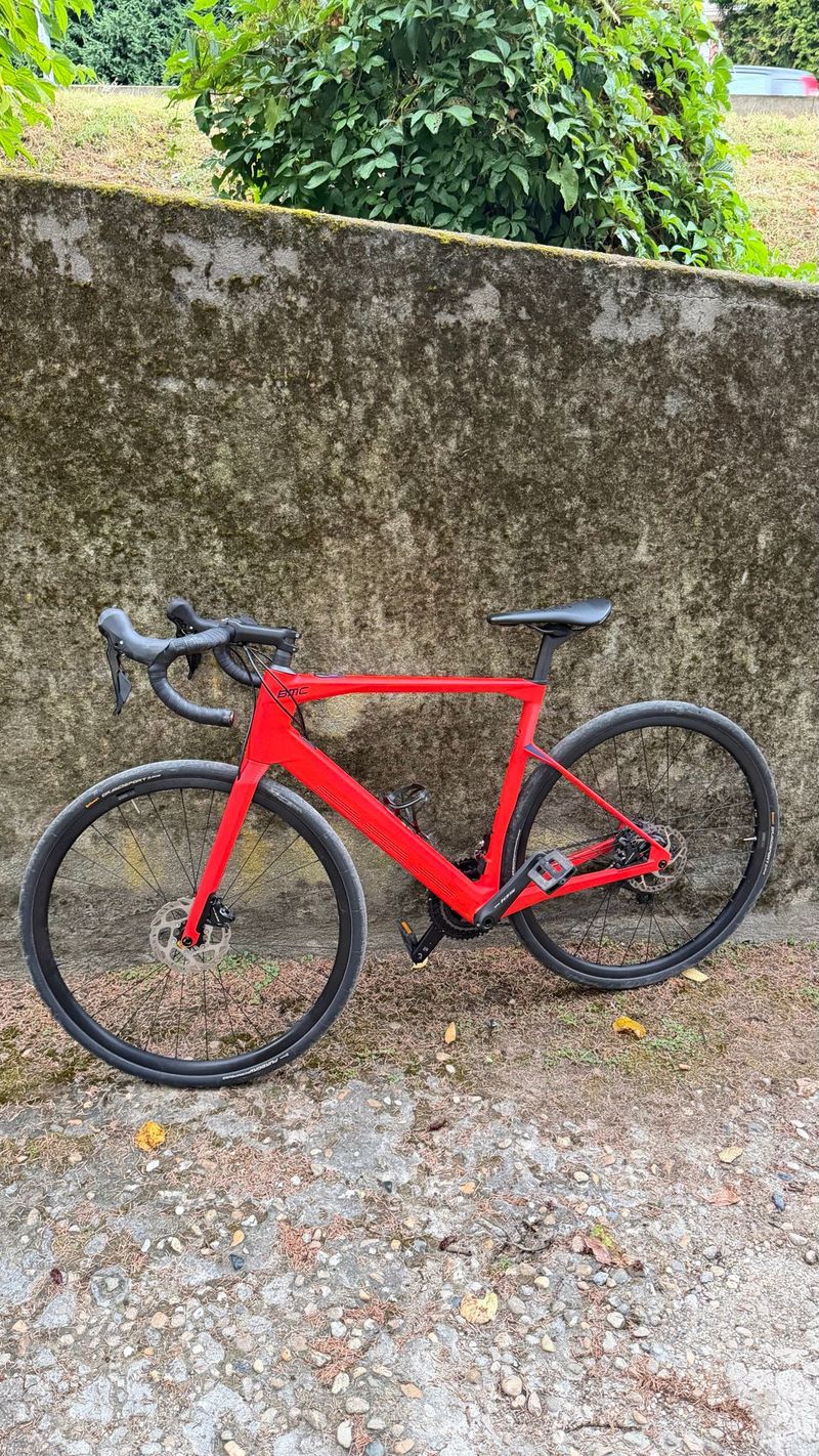 Used BMC Roadmachine AMP THREE 2023 2023 Road & Gravel