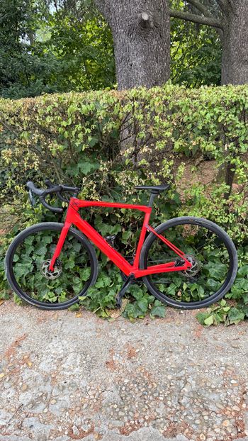 Käytetty BMC Roadmachine AMP THREE 2023 2023 Road & Gravel — kuva 2 / 21