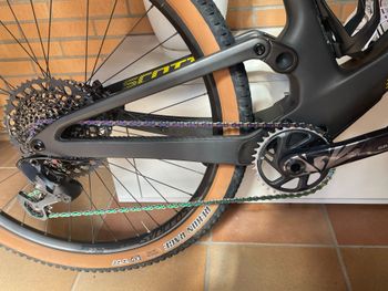 Scott Spark RC Comp 2024 2024 Mountainbike de segunda mano, Gris claro — imagen 3 de 9