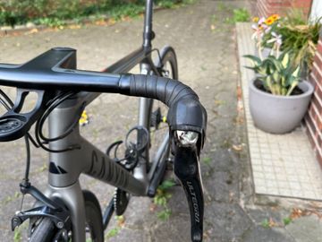 Použité Canyon Ultimate CF SLX 8.0 2018 2018 Road & Gravel — obrázek 7 z 8