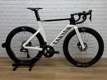 Used Canyon Aeroad CF SLX 8 Di2 2024 2024 Road & Gravel