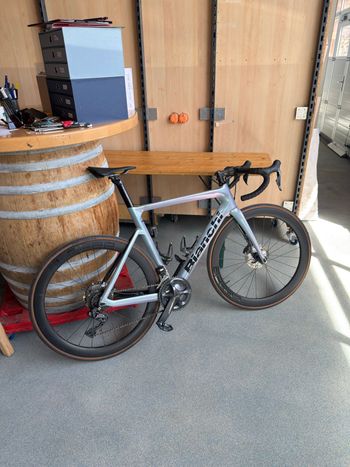 Used Bianchi Aria Shimano Ultegra Di2 2023 Road & Gravel, Blue — image 3 of 3