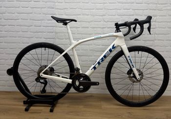 Used Trek Domane SLR 7 2022 2022 Road & Gravel