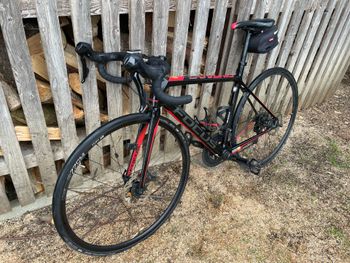 Used Focus Cayo Shimano 105 2018 Road & Gravel, Red — image 3 of 3