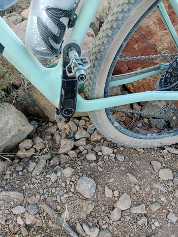 Orbea ALMA M20 2024 2024 Mountainbike usato, Verde — immagine 6 di 12