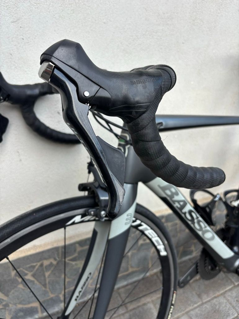 Used Basso Astra Shimano Ultegra 2018 Road & Gravel, Light Gray — image 6 of 7