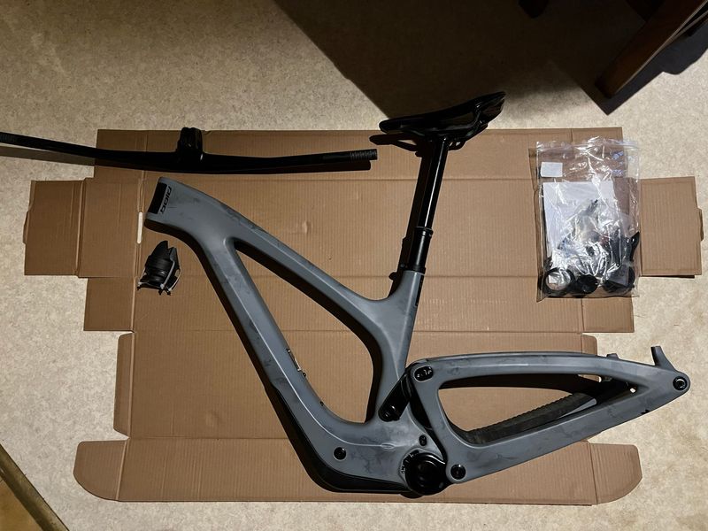 Used Bold Unplugged Ultimate 2024 Frameset 2024 MTB