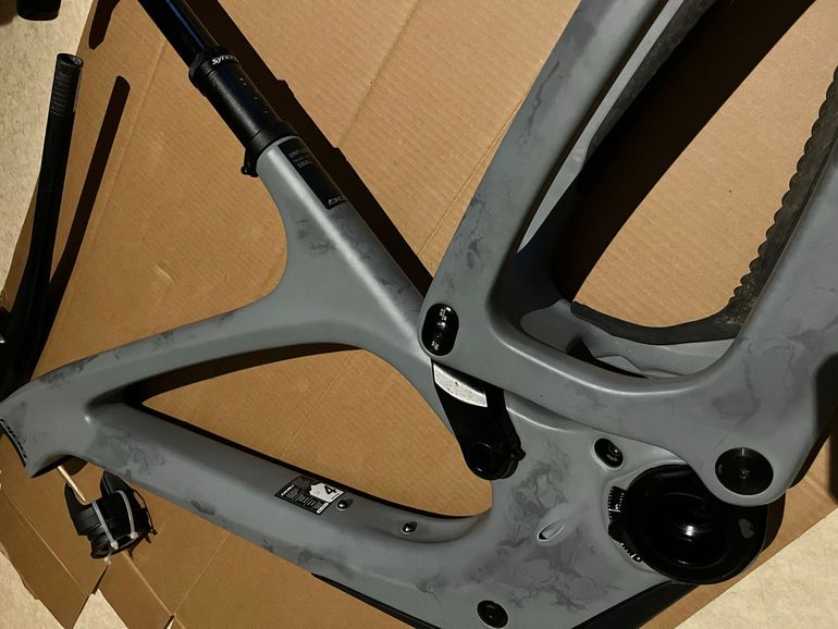 Tweedehands Bold Unplugged Ultimate 2024 Frameset 2024 Mountainbike — afbeelding 2 van 3
