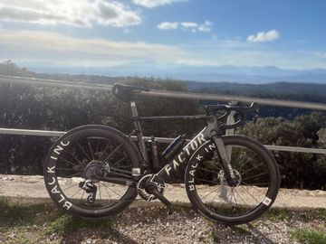Used Factor Ostro SRAM Red eTap AXS 2025 Road & Gravel