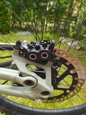 Gebrauchtes Commencal FURIOUS ESSENTIAL HERITAGE 2022 2022 Mountainbike, Grün, 27.5 — Bild 3 von 5