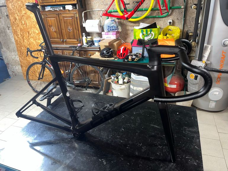 Used BMC Teammachine Frameset 2025 Road & Gravel, Black — image 4 of 20