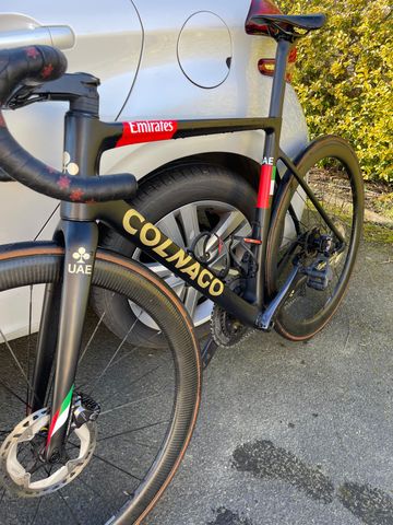 Colnago Team Uae Emirates 2021 Road & Gravel d'occasion — image 8 sur 14