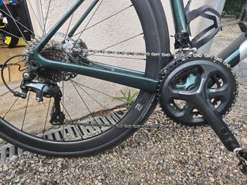 Tweedehands Giant Defy Shimano Tiagra 2024 Road & Gravel — afbeelding 2 van 3