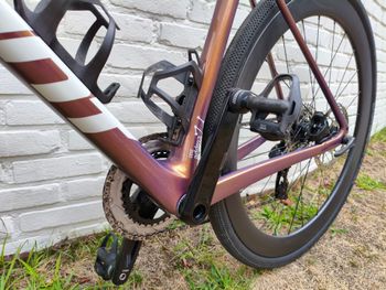 Giant Defy Advanced Pro 1 2025 2025 Road & Gravel usato, Bianco — immagine 9 di 13