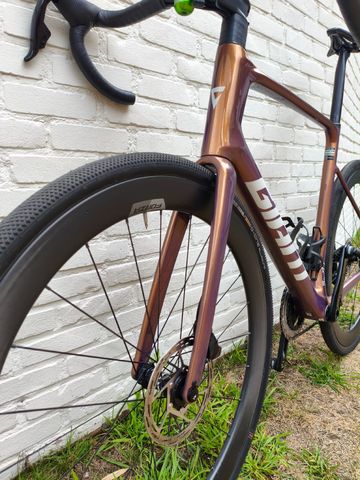Gebrauchtes Giant Defy Advanced Pro 1 2025 2025 Road & Gravel, Weiß — Bild 4 von 14