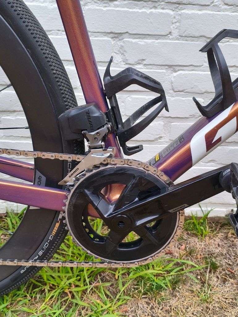 Giant Defy Advanced Pro 1 2025 2025 Road & Gravel usato, Bianco — immagine 2 di 13