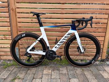 Used Canyon Aeroad CFR Disc Di2 2023 2023 Road & Gravel