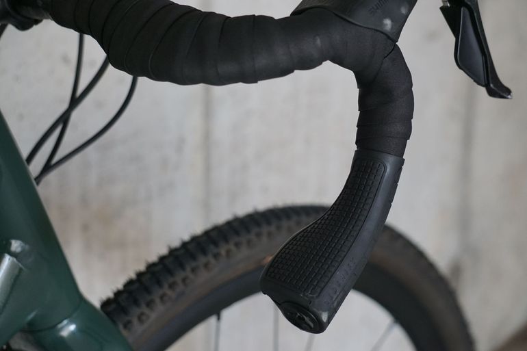 Used Giant Revolt 0 2022 2022 Road & Gravel, Black — image 9 of 13