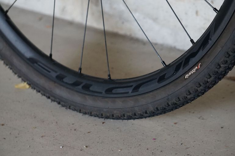 Used Giant Revolt 0 2022 2022 Road & Gravel, Black — image 8 of 13