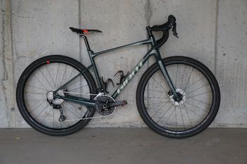 Used Giant Revolt 0 2022 2022 Road & Gravel