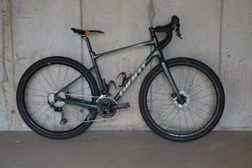 Giant Revolt 0 2022 2022 Road & Gravel de segunda mano