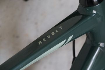 Used Giant Revolt 0 2022 2022 Road & Gravel, Black — image 5 of 13