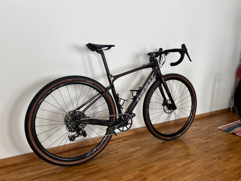 Używany Giant Revolt Advanced 1 2019 2019 Road & Gravel — zdjęcie 2 z 8