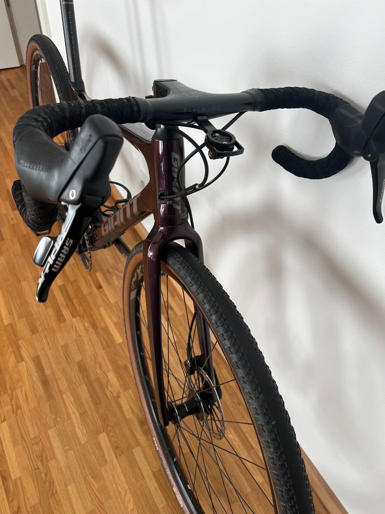 Używany Giant Revolt Advanced 1 2019 2019 Road & Gravel — zdjęcie 3 z 8