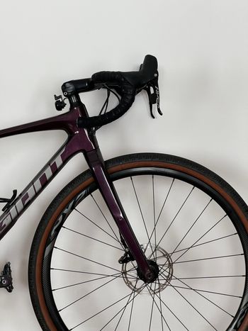 Używany Giant Revolt Advanced 1 2019 2019 Road & Gravel — zdjęcie 4 z 8