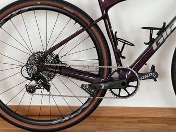 Używany Giant Revolt Advanced 1 2019 2019 Road & Gravel — zdjęcie 5 z 8